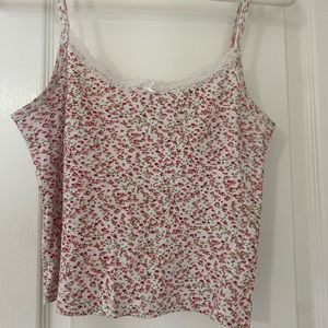 BRANDY MELVILLE lace floral tank
